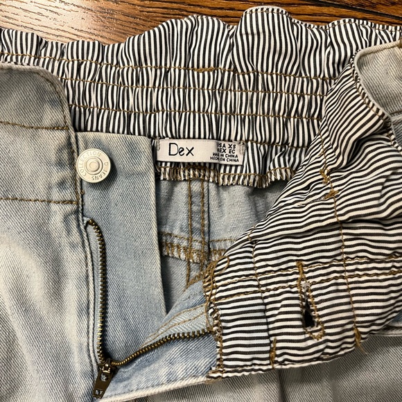 Dex High Rise Belted Shorts - Picture 4 of 4